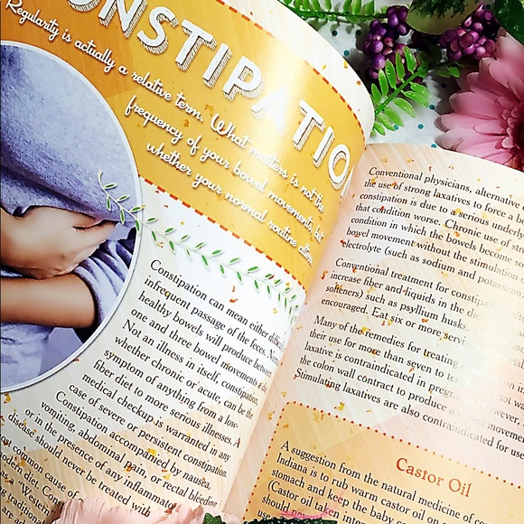 Books - Picture 5 of 8